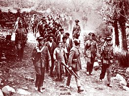 Miners asturians arrestats per la Guàrdia Civil després de la revolució de 1934; com passa el temps!, o no? FOTO: ARXIU