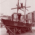 El barco original de la pl. del Barco FOTO: EL DIMONI