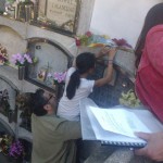 Jordi Vilamitjana i Nuri Serrano, la meva filla, a l'homenatge del Santa Eugènia a Espriu, al Cementiri de Sinera FOTO: ELS MIL I PICO