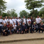 Imatge de grup dels jugadors de Petanca social Plaça del Barco al torneig FOTO: PACO TORRES