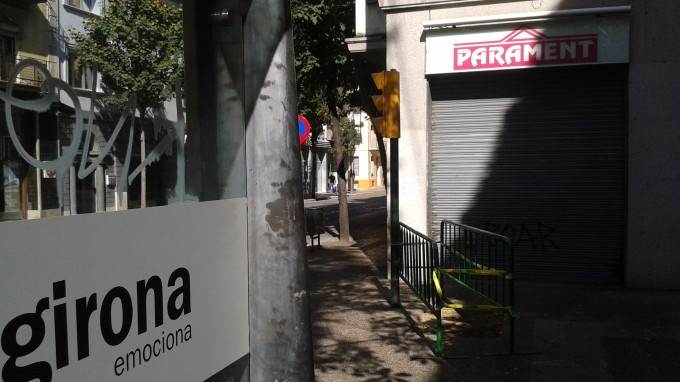 Ja fa un mes es va talar a la Rodona un nou ailant sense cap explicació pública FOTO: EL DIMONI
