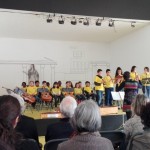 Alumnes de l'Escola Santa Eugènia fent el concert de cloenda de les 5es Jornades ‘Repensem l'escola' FOTO: EL DIMONI DE L'ALBERT