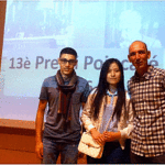 Els alumnes El Mahdi Beddidi i Liqun Chen amb Berenguer Sabadell, el seu tutor FOTO: ELS MIL I PICO