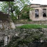 L'antic taller de la fàbrica Marfà i la sèquia Monar FOTO: ELDIMONI.COM