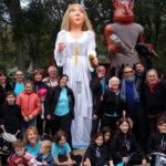 La Colla Gegantera de Santa Eugènia de Ter, al Parc Art de Cassà, amb el gran Lluís Llongueras FOTO: COLLA