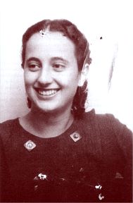 Antònia Adroher i Pascual (1913-2007)