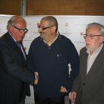 Joan Saura, del Rotary; Jordi Vilamitjana, l'eugenial; i el periodista Narcís-Jordi Aragó en el lliurament del Premi Bonmatí FOTO: EL DIMONI