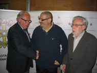 Joan Saura, del Rotary; Jordi Vilamitjana, l'eugenial; i el periodista Narcís-Jordi Aragó en el lliurament del Premi Bonmatí FOTO: EL DIMONI