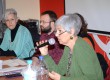 Núria Terés, amb el micro, a la seu d'Escudella Solidària FOTO: JOEL MEDIR i HEREU