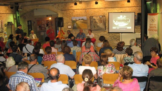 Imatge de la presentació a Can Ninetes del llibre dels Romero Garganta, a la Festa Major 2015 FOTO: EL DIMONI