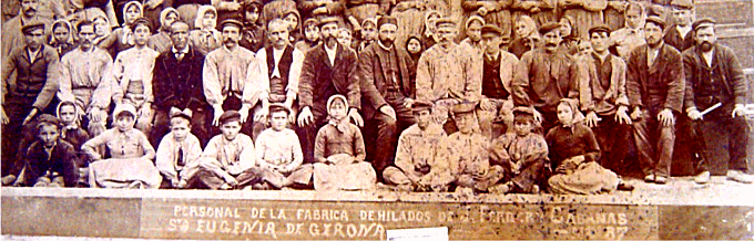 Mecànics i personal de la fàbrica de filats de Santa Eugènia (1887) FOTO: ARXIU MARFÀ MATARÓ