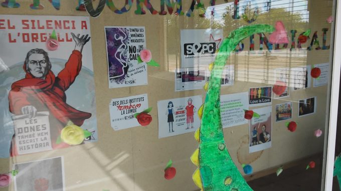 Em sorprèn que en un institut, diguem-ne, no gaire mobilitzat, algú hagi penjat aquests missatges convidant a la mobilització, a la rebel·lia, a la dissidència FOTO: JOAN GRATACOS GUILLÉN